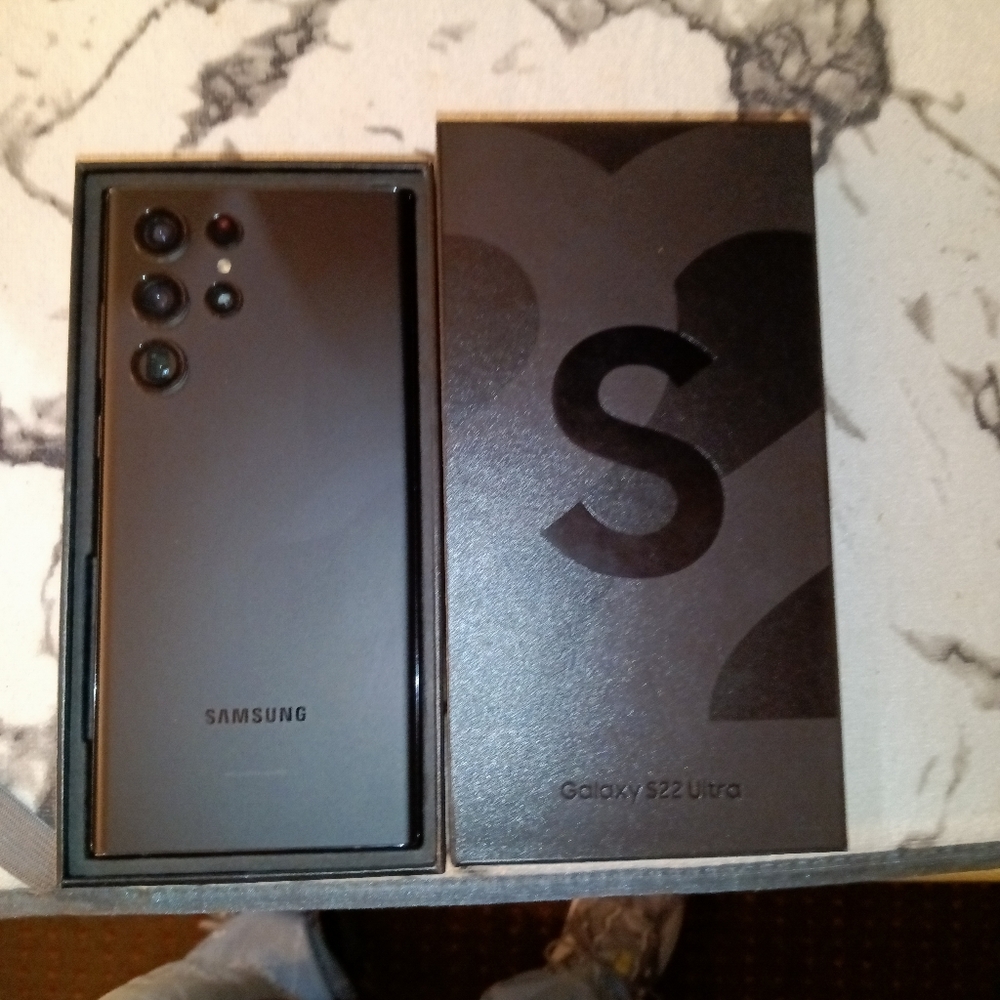 Samsung galaxy s22 ultra!!
